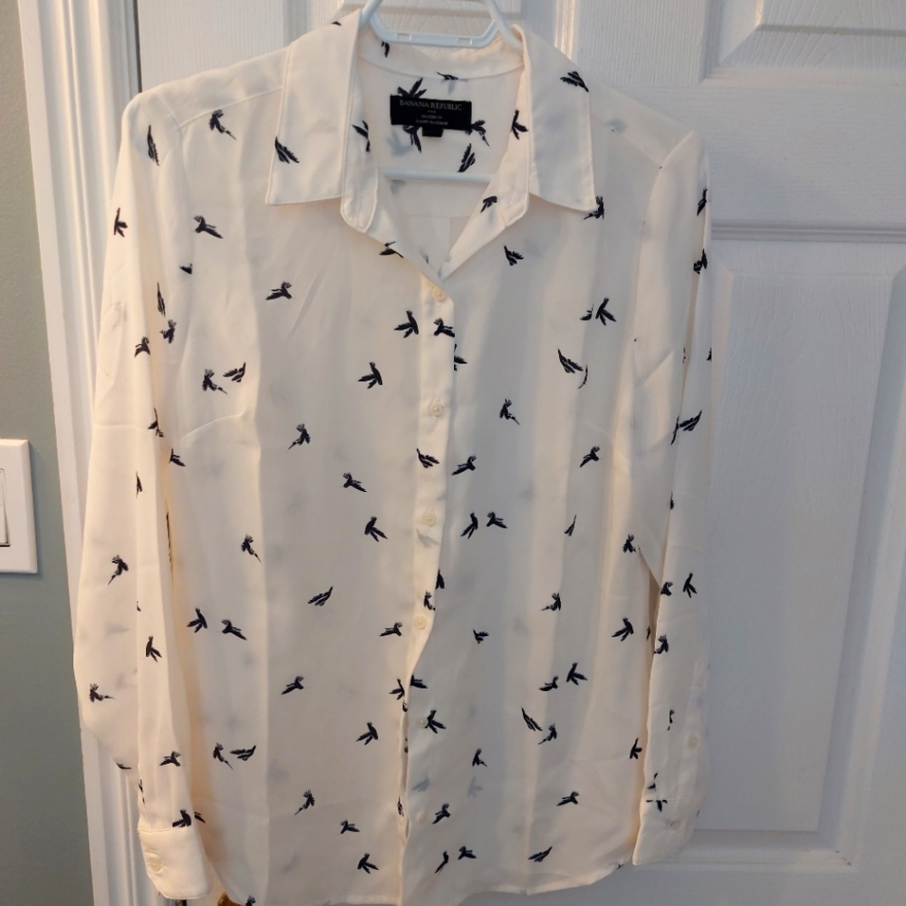 Banana Republic blouse